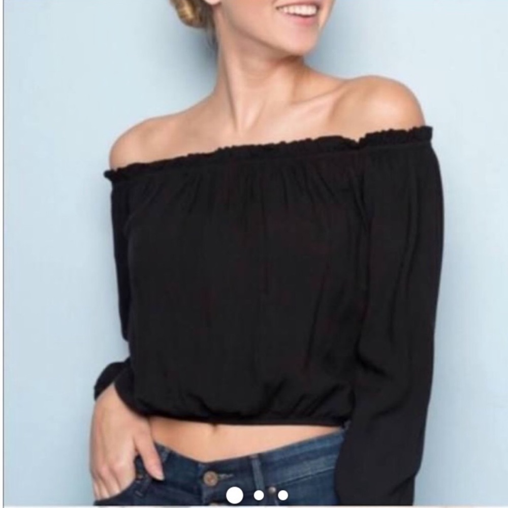 Brandy Melville Off the Shoulder Crop Top